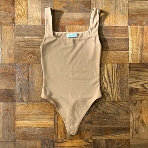 Aritzia Squareneck Contour Bodysuit